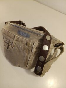 Riñonera denim reciclada beige